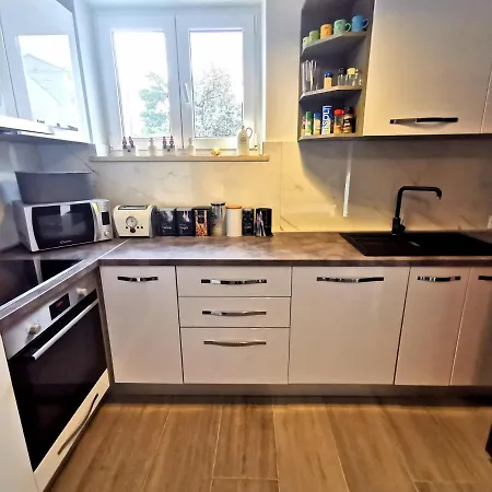 With Balcony Nike Dubrownik