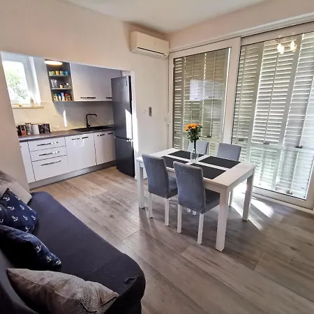 With Balcony Nike Apartament Dubrownik