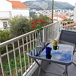 Διαμέρισμα With Balcony Nike Ντουμπρόβνικ