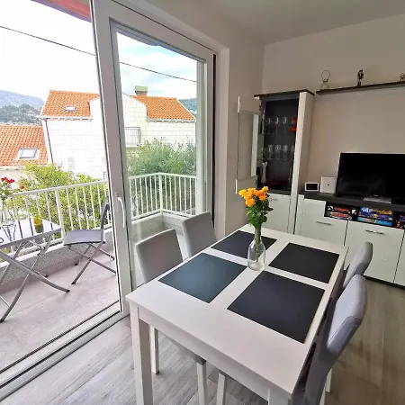 With Balcony Nike Διαμέρισμα Ντουμπρόβνικ