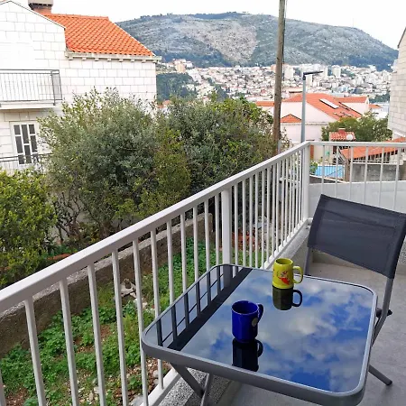 With Balcony Nike * Dubrovnik