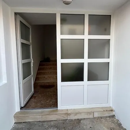 With Balcony Nike Διαμέρισμα *