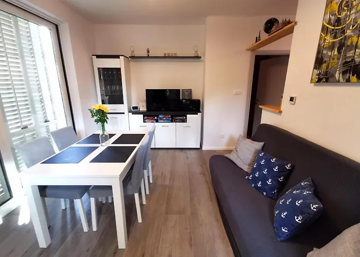 Apartman With Balcony Nike