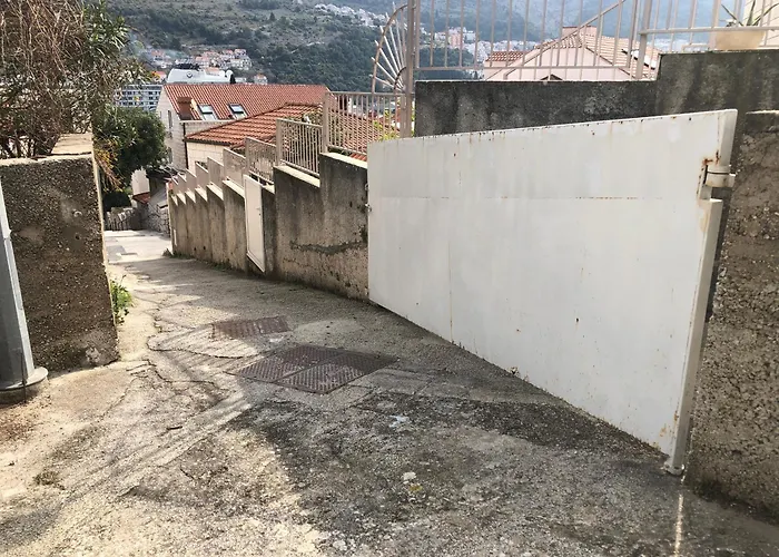 With Balcony Nike 아파트 두브로브니크